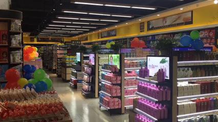 新零售鋼木貨架-吉秀爾